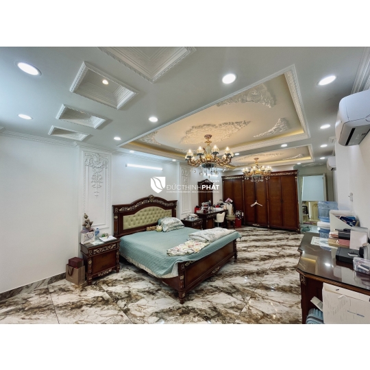 Bán Nhà Mặt Tiền Ba Tháng Hai – View Hà Đô Centrosa Garden – Kinh Doanh Cực Đỉnh