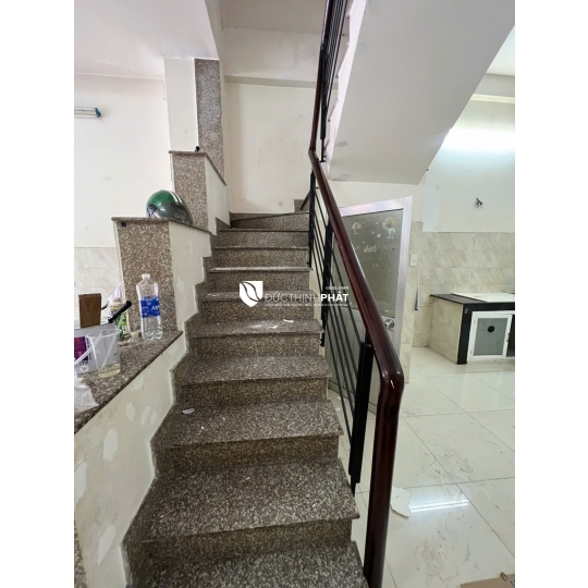 Nhà mặt tiền Lê Sao, Tân Phú – 4 tầng BTCT, ngang 5.6m, giá 7.5 tỷ thương lượng