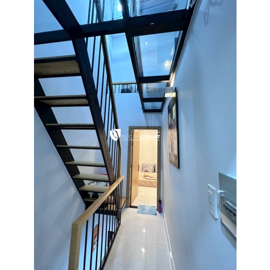Nhà đẹp Quận 3 – Lý Chính Thắng 23m², 2PN, hẻm thẳng xe máy 4.5m, nội thất cao cấp
