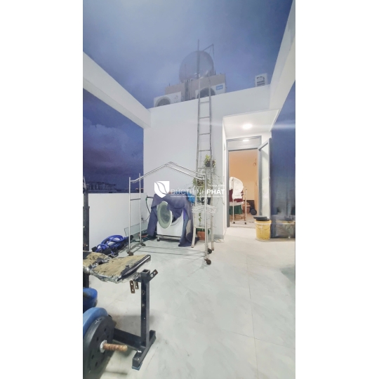Bán nhà mặt tiền lô góc Cao Xuân Dục Q8 – 65m², 5 tầng