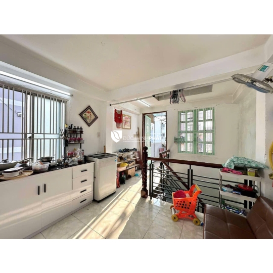 🏡 BÁN NHÀ 5 TẦNG LÊ VĂN SỸ, QUẬN 3 - KHU VỰC KINH DOANH SẦM UẤT 35M² | BÊ TÔNG CỐT THÉP | HẺM KINH DOANH | 6.6 TỶ