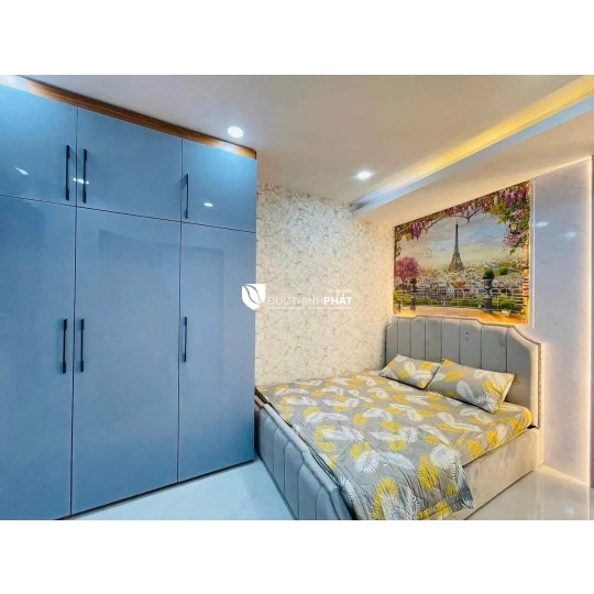 NHÀ ĐẸP, HẺM XE HƠI – SỔ HỒNG RIÊNG, GẦN CÔNG VIÊN LÀNG HOA!
