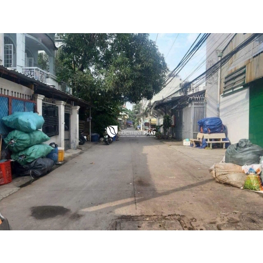 Nhà Đẹp Quận 12 – Sổ Hồng Riêng, 32m², Giá Tốt, Không Lộ Giới