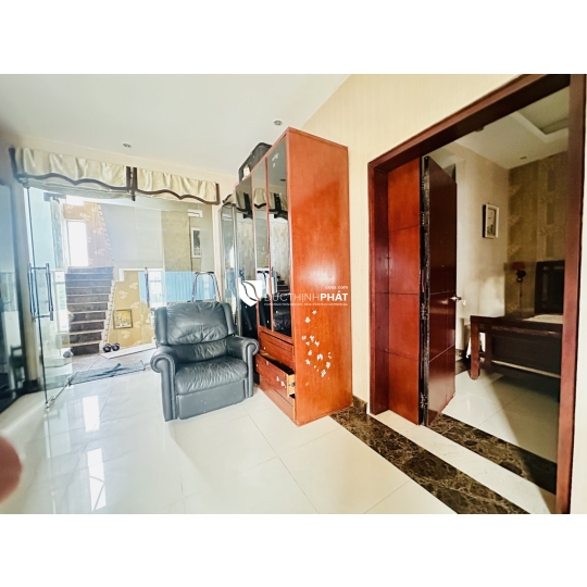 Biệt Thự Sân Vườn Mặt Tiền Đường Số 2 – Tân Quy, Quận 7