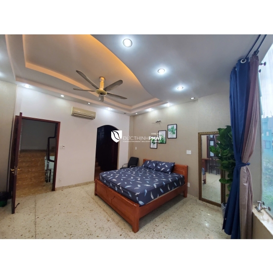 BÁN NHÀ HẺM XE HƠI NGUYỄN ĐÌNH CHÍNH, PHÚ NHUẬN – 5 TẦNG – THU NHẬP 30 TRIỆU/THÁNG – GIÁ 11.5 TỶ