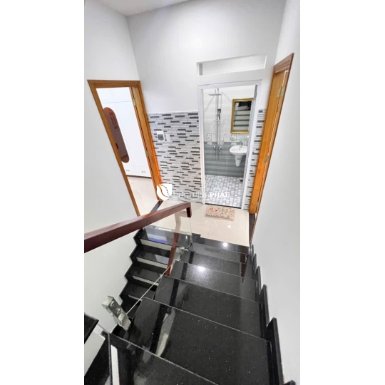 NHÀ ĐẸP 5 TẦNG PHẠM VĂN CHIÊU – HẺM XE HƠI – FULL NỘI THẤT – GẦN CHỢ, TRƯỜNG HỌC – CHỈ 6.18 TỶ