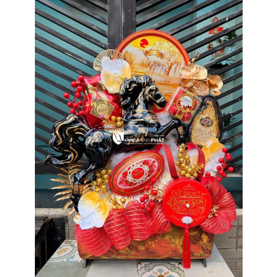 Long Mã Phi Mây – Hồng Vượng Toàn Niên 