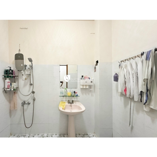 BÁN NHÀ MẶT TIỀN KINH DOANH – NGUYỄN TRỌNG TUYỂN, PHÚ NHUẬN