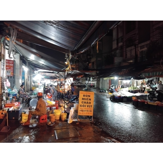  PHƯỜNG 1 BÌNH THẠNH - NHÀ 2 MẶT TIỀN TRƯỚC SAU - NGAY CHỢ BÀ CHIỂU