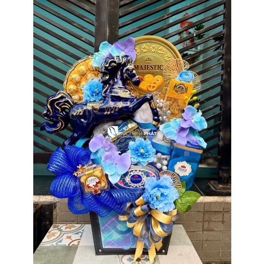 Long Mã Phi Mây – Hồng Vượng Toàn Niên 